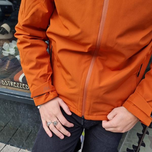 Atlas_jacket_orange_4