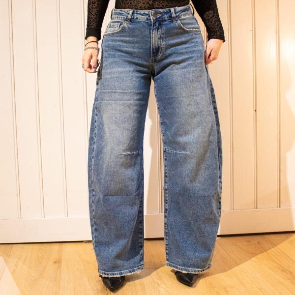 Barrel_Jeans_8_1