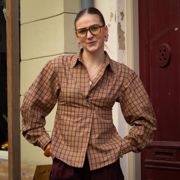 H13163_balloon_shirt_bruin_ruit_4