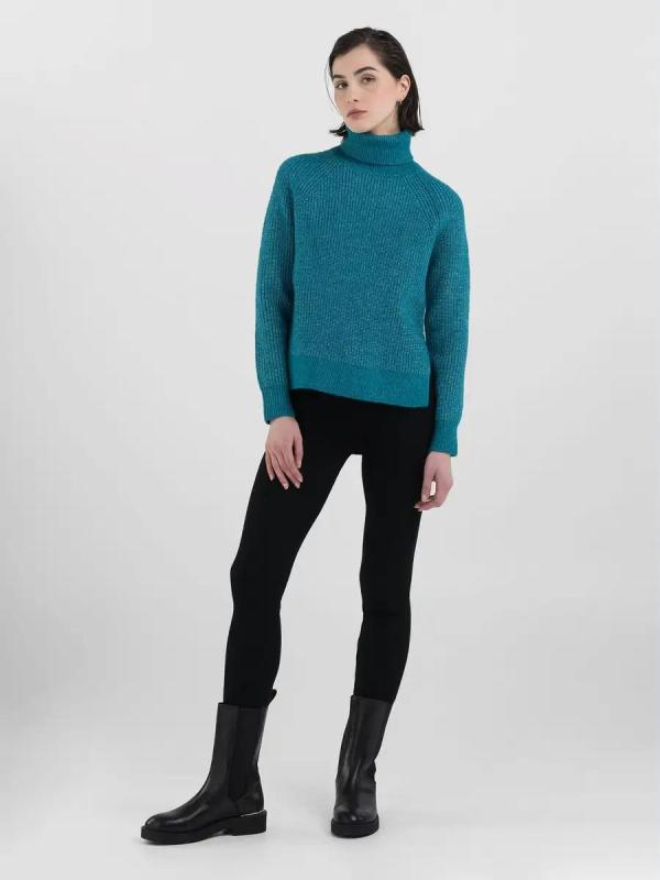 High_neck_sweater