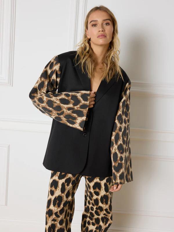 Ladies_woven_oversized_Leopard_Blazer_