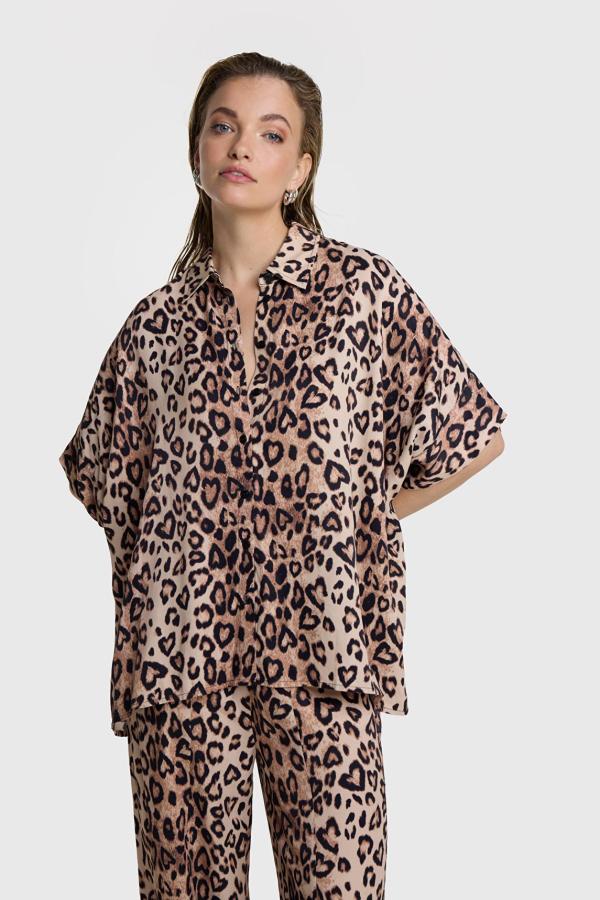 Ladies_woven_twill_leopard_boxy_blouse_4