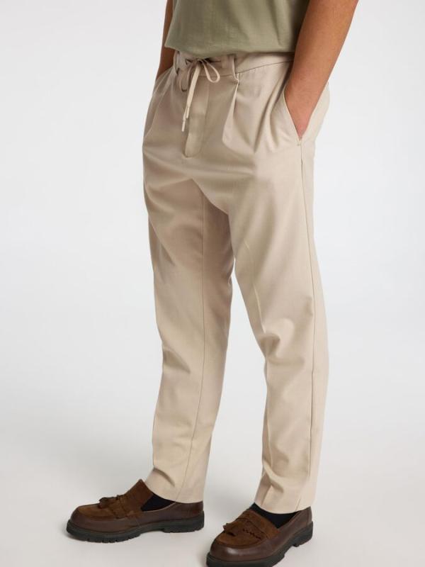 Leroy_taperd_pleat_pant_pure_cashmere_2