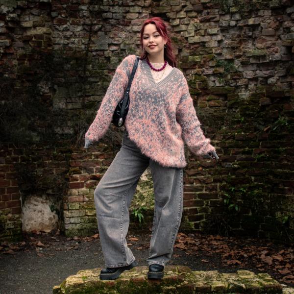 M_Rosario_V_neck_sweater_grey_pink_5