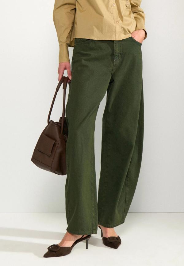 Nuamsterdam_Hr_Barrel_Jeans_3