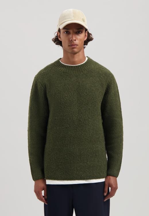 Quint_mock_neck_lt__army