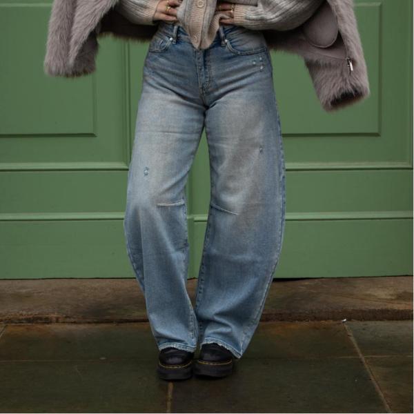 W3932_Barrel_damaged_blue_1