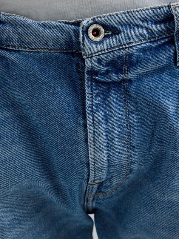 Aiden_straight_fit_light_blue_jeans_2