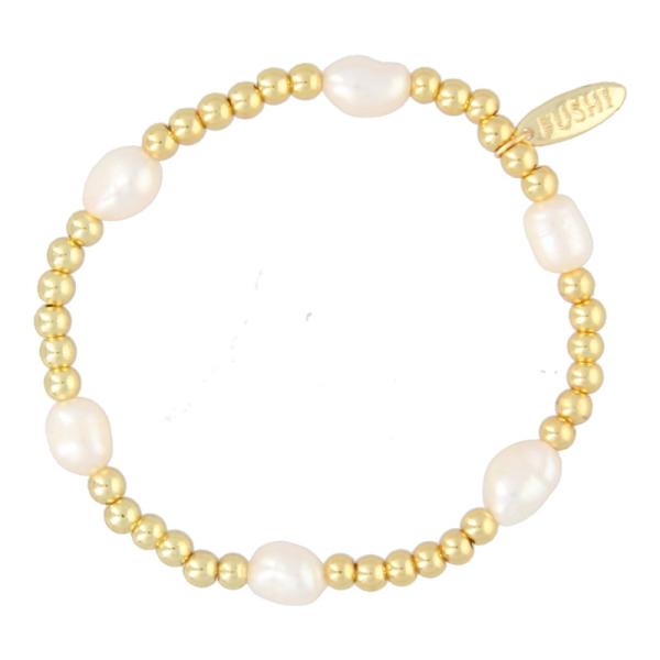 Armband_zoetwaterparel_en_14_karaat_goud_balletjes