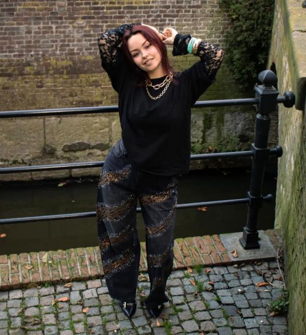 Baggy_jeans_grijs_print_stripe_A3147_4