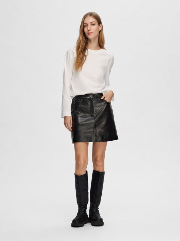 Black_mini_leather_skirt_3