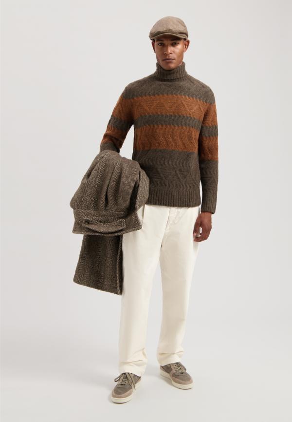 Caleb_turtleneck_rustic_brown_3