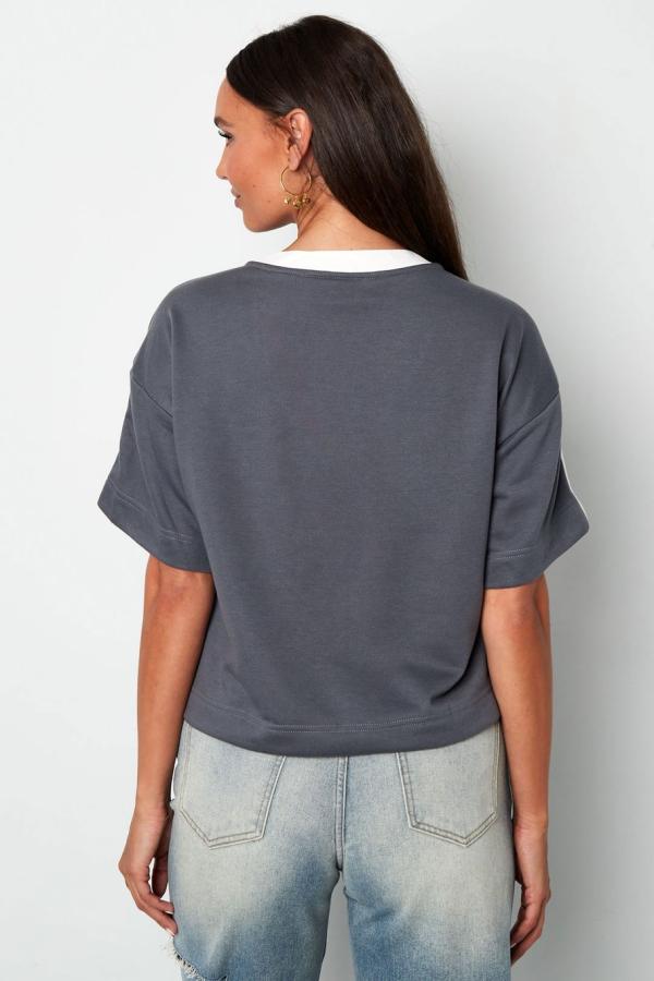 Cropped_Football_T_shirt___grijs