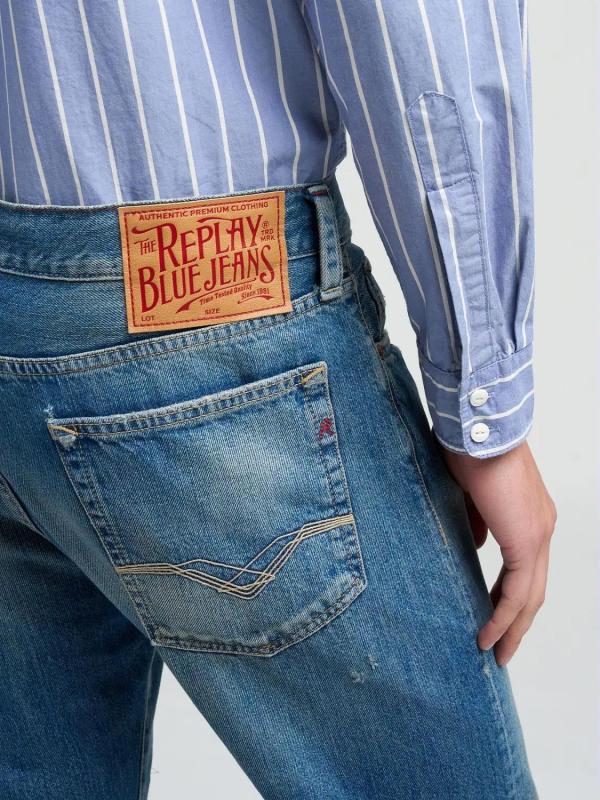 Deryck_reg_fit_jeans_mid_blue_damage_3