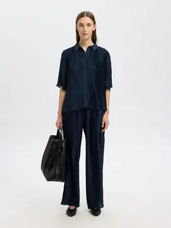 Elma_plisse_wijde_broek_donkerblauw