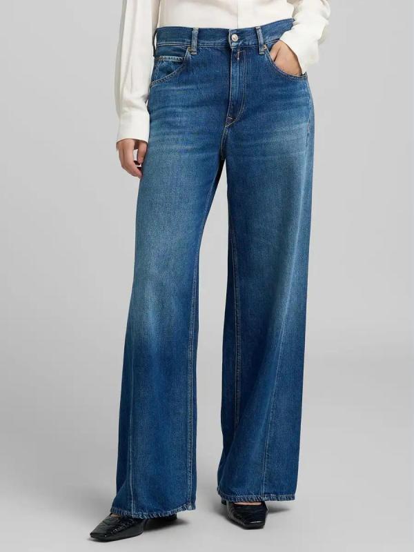 Ettra_Flaired_Bootcut_jeans__1