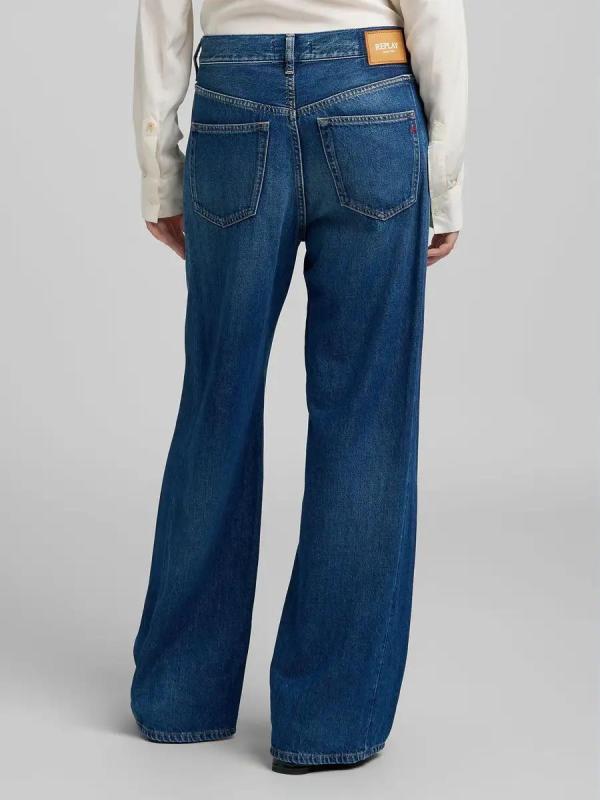 Ettra_Flaired_Bootcut_jeans__2