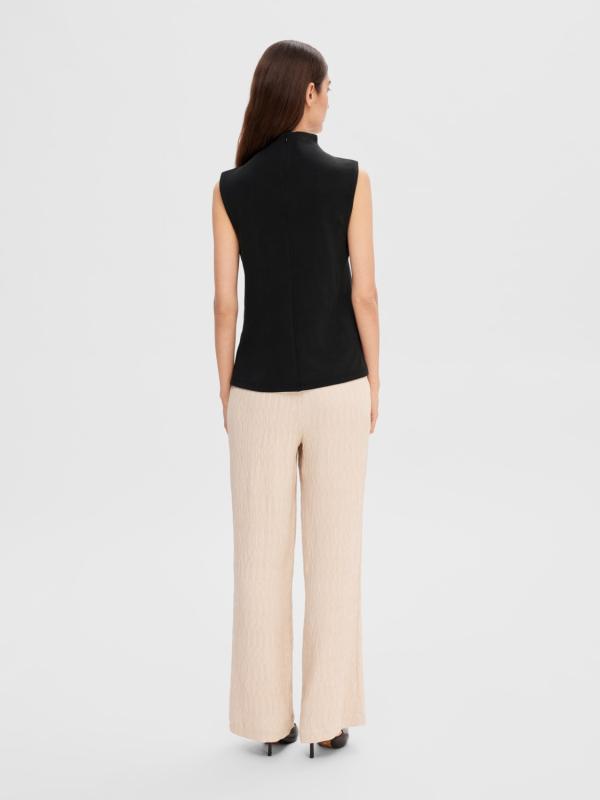 Fenja_neck_top_Black_1