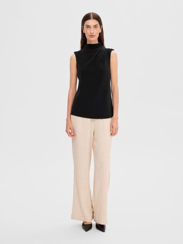 Fenja_neck_top_Black_5