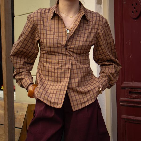 H13163_balloon_shirt_bruin_ruit