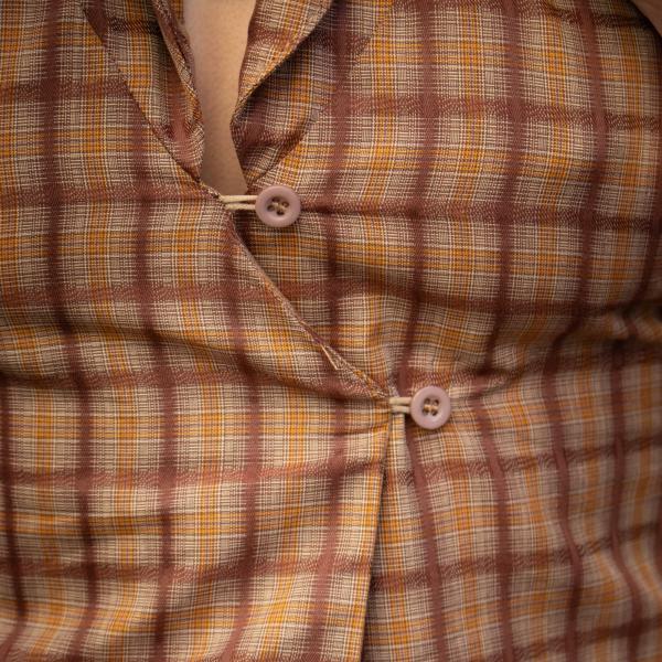 H13163_balloon_shirt_bruin_ruit_2