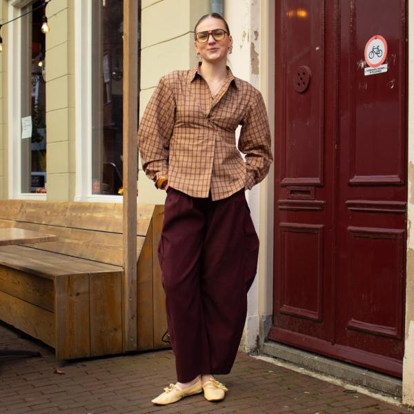 H13163_balloon_shirt_bruin_ruit_3