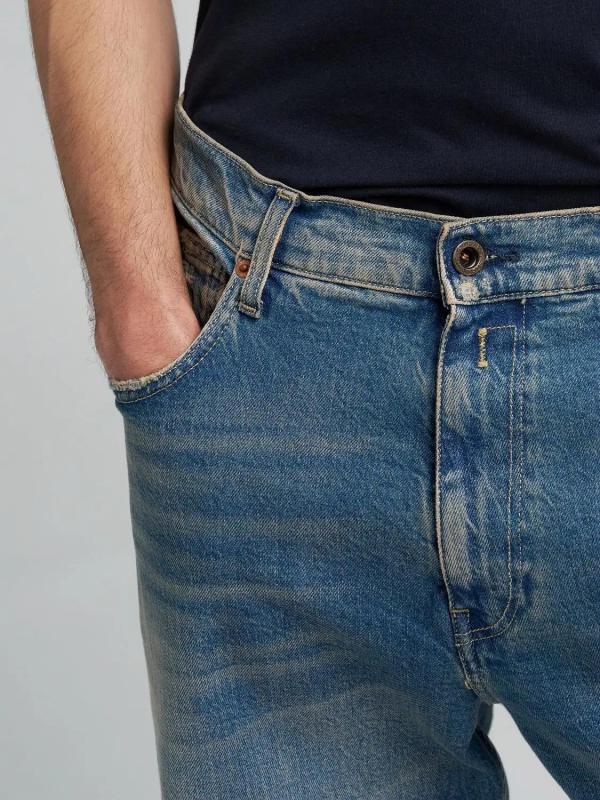 Kyran_light_blue_denim_2