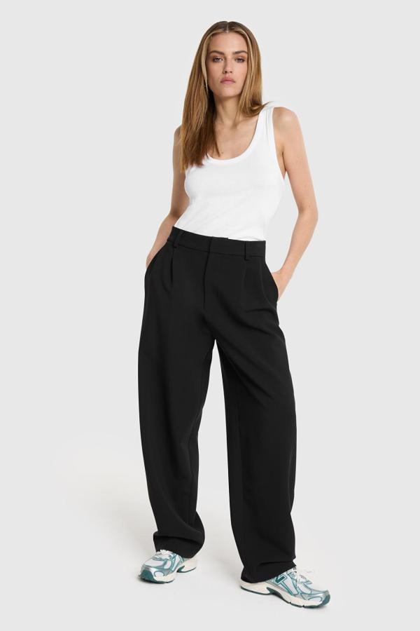 Ladies_woven_baggy_pants_black_3