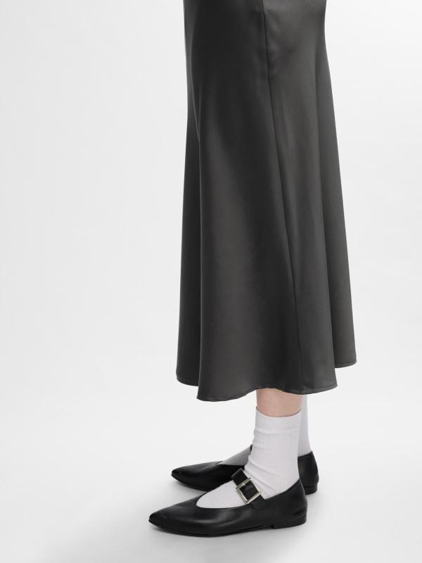 Lena_hw_midi_skirt__2