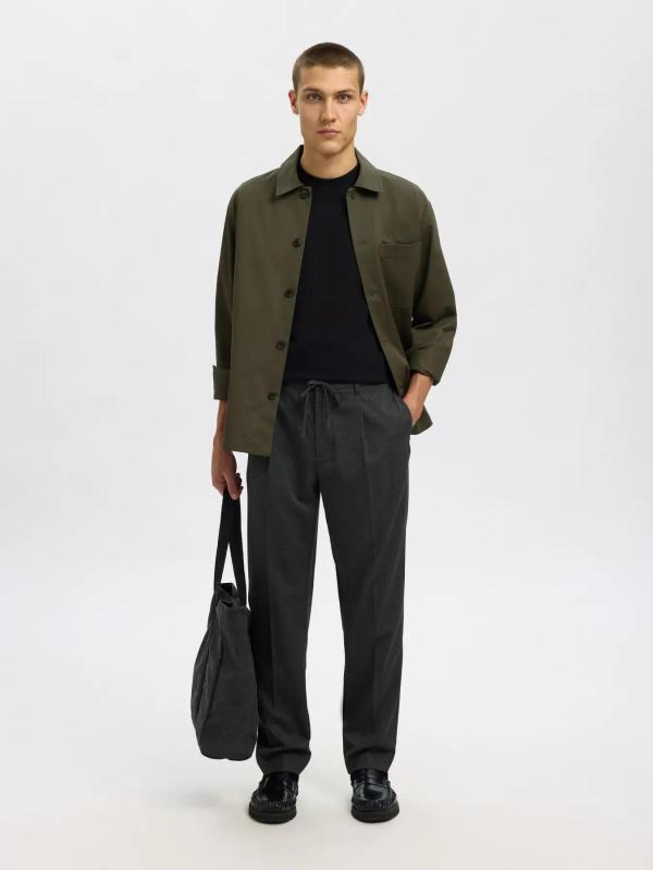 Leroy_taperd_pleat_pant_dark_grey_melange