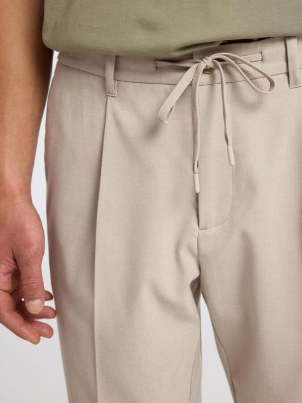 Leroy_taperd_pleat_pant_pure_cashmere_1