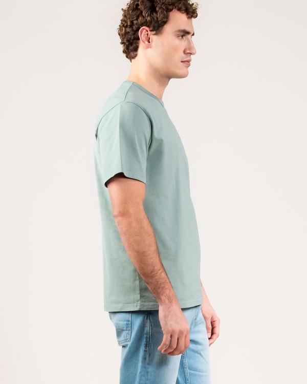 Liam_pepper_tee_sage_3