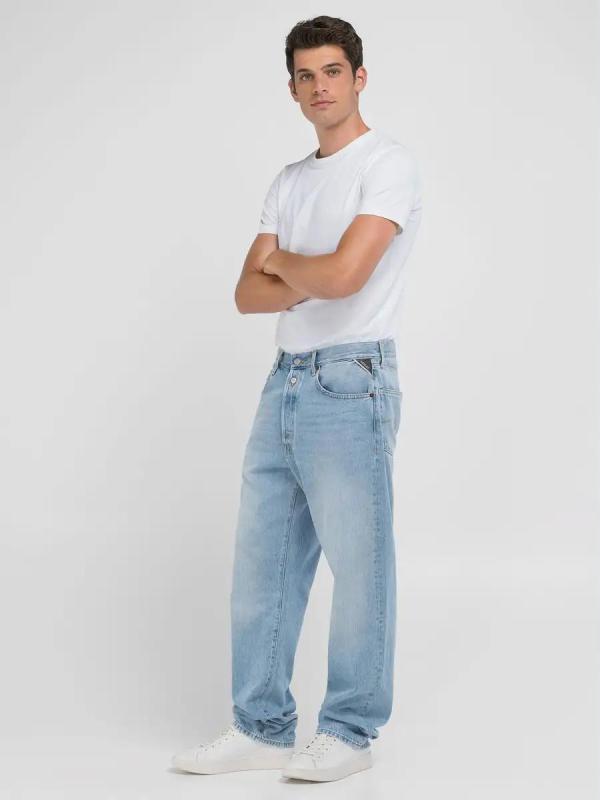 M9Z1_Straight_fit_jeans_light_blue__1