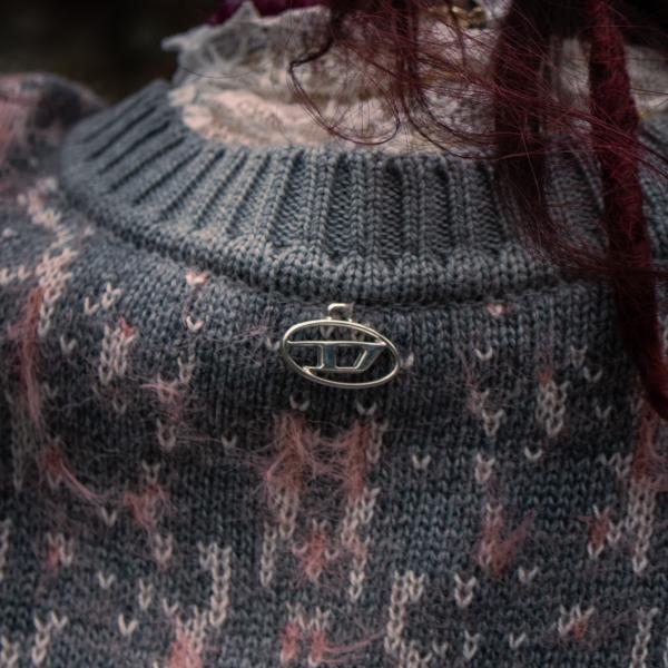 M_Rosario_V_neck_sweater_grey_pink_7