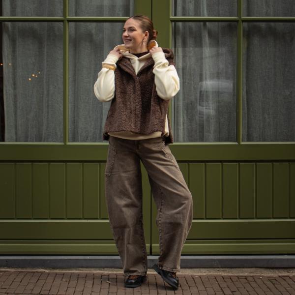 Maerden_fake_fut_vest___honey_1