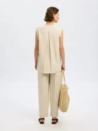 Mara_barrel_pant_zand_3
