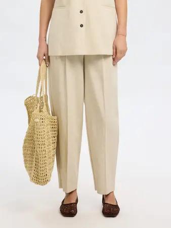Mara_barrel_pant_zand_4
