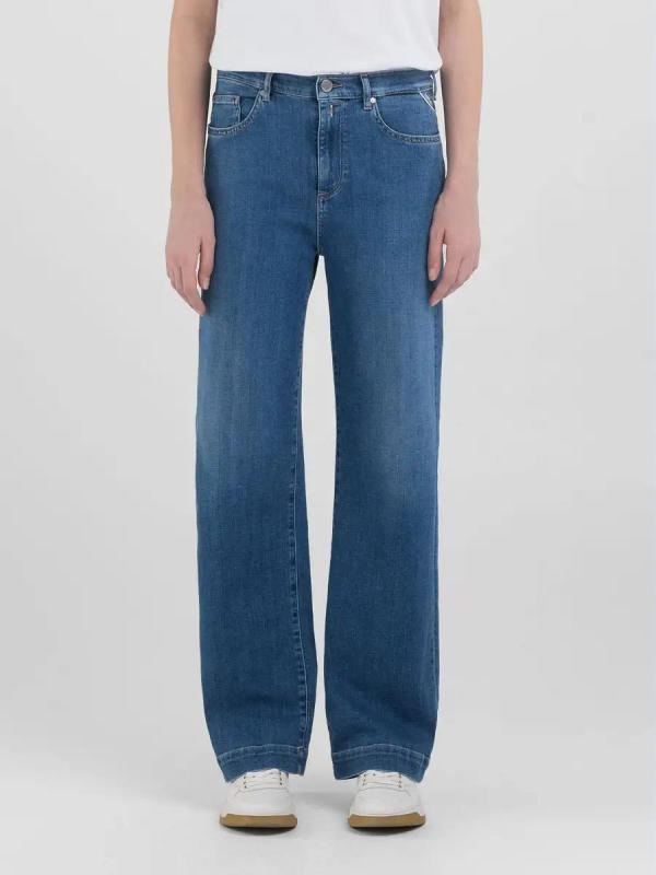 Melja_Relaxed_Straight_Jeans_6