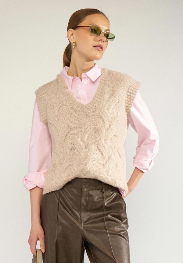 Nualmas_Knitted_Vest_sun_kiss__Grs