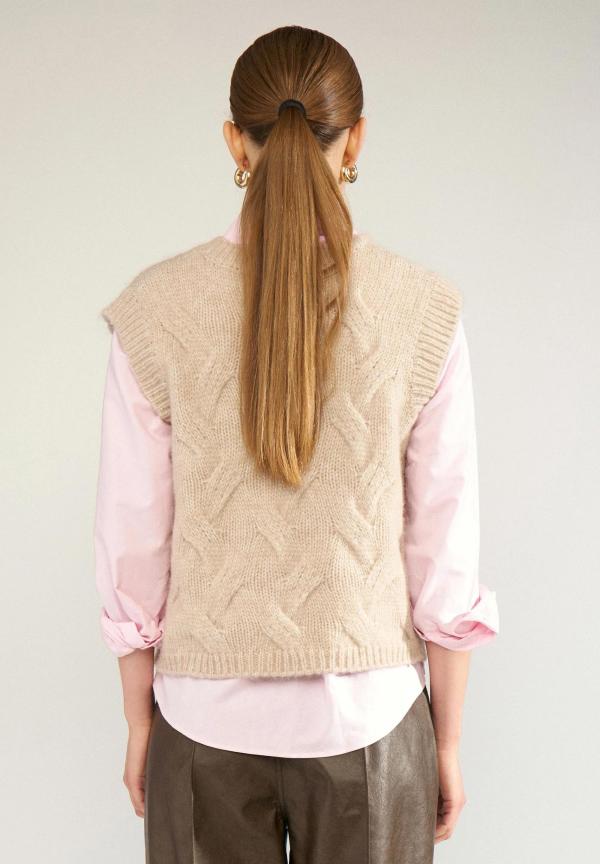 Nualmas_Knitted_Vest_sun_kiss__Grs_1