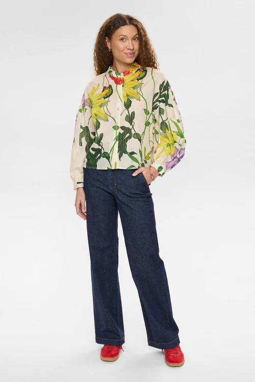 Nubelisa_shirt_pristine_2