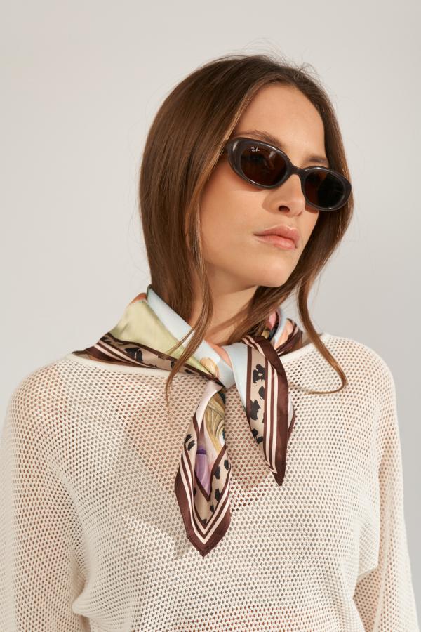 Nukayla_satin_scarf_