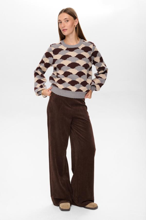 Nulila_pullover_bruin_4