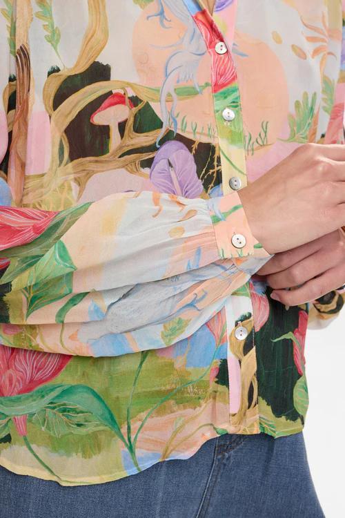 Nushailyn_shirt_airy_blue_2