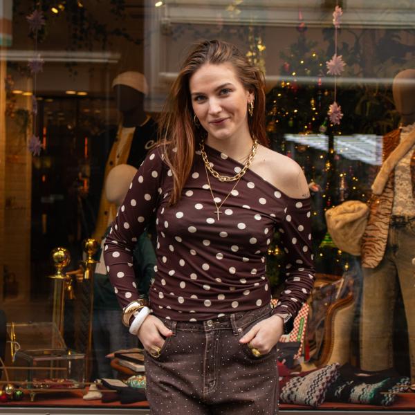 Oda_polka_dot_LS_top_bruin