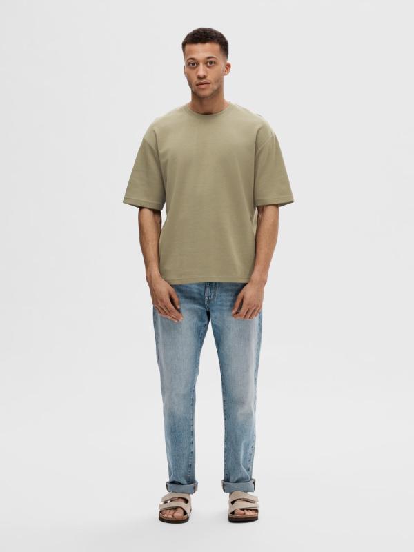 Oscar_loose_t_shirt_vetiver_5