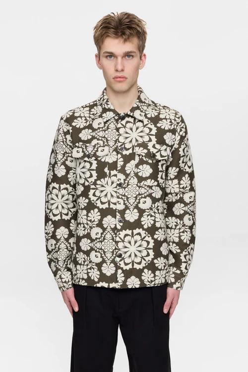Oscar_overshirt_flower_forest_night_1