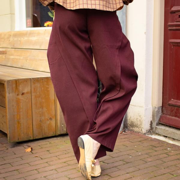 P12503_wide_Balloon_chino_bordeaux_4