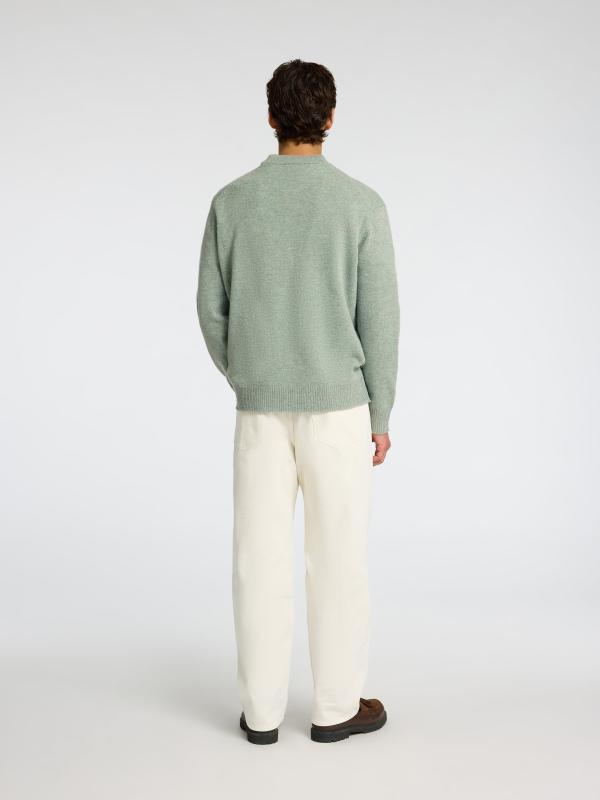 Reuben_long_sleeve_knit_relaxed_crew_neck_green_2