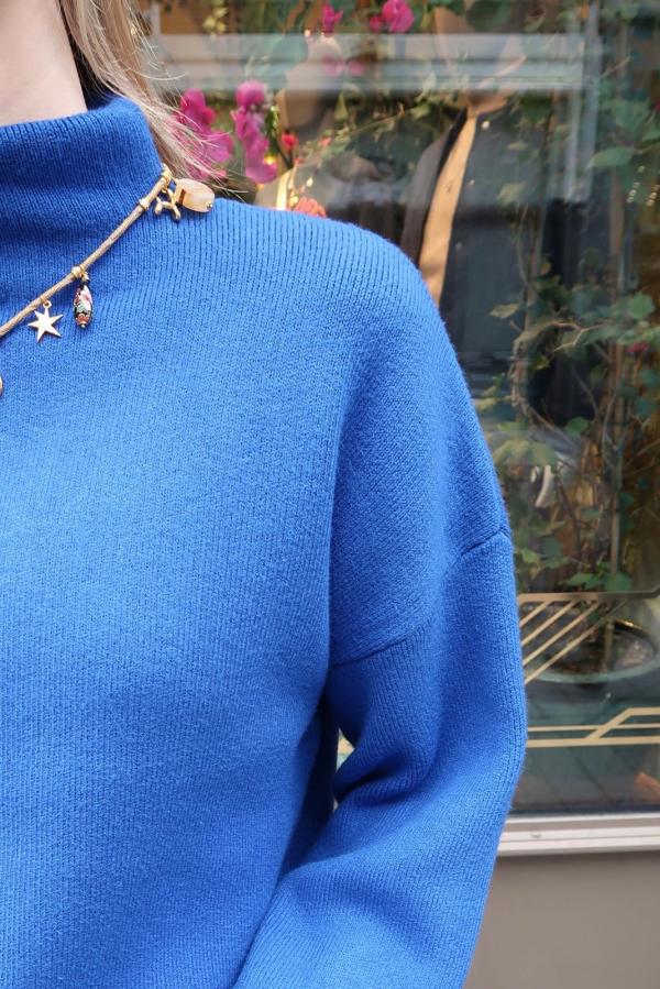 Roll_Neck_Knit_Blauw__1